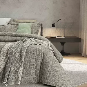 Comforter jacquard dover